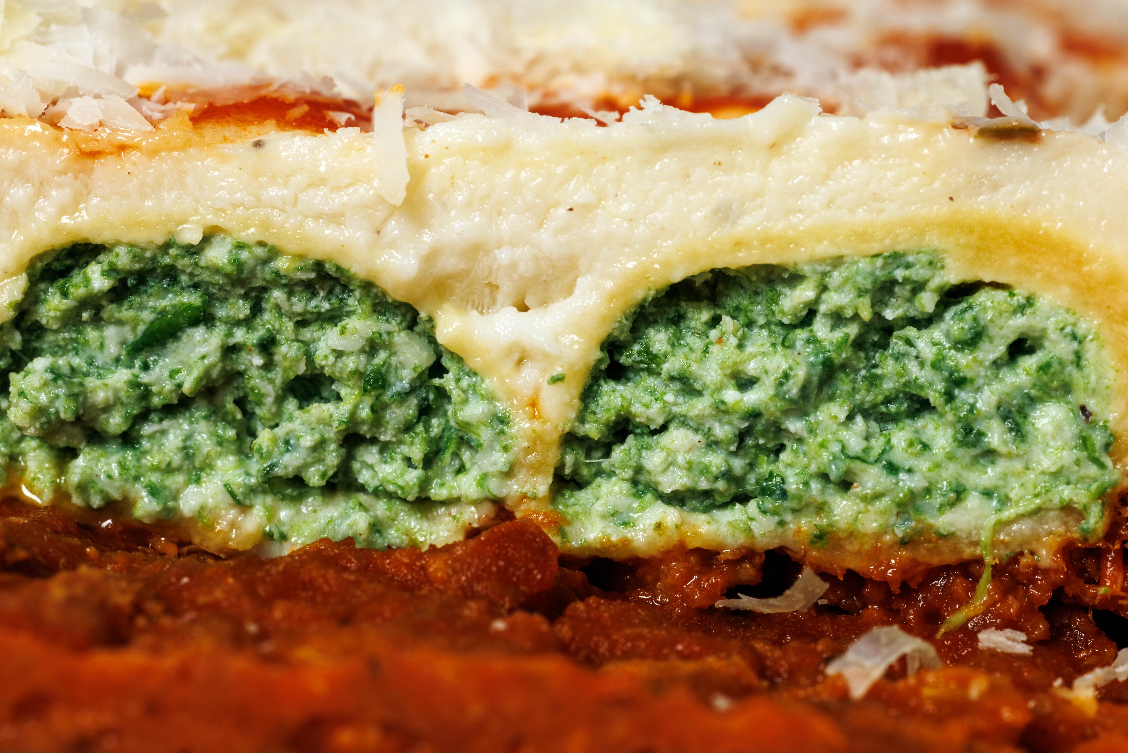 Канелоні зі шпинатом та сиром рікотта