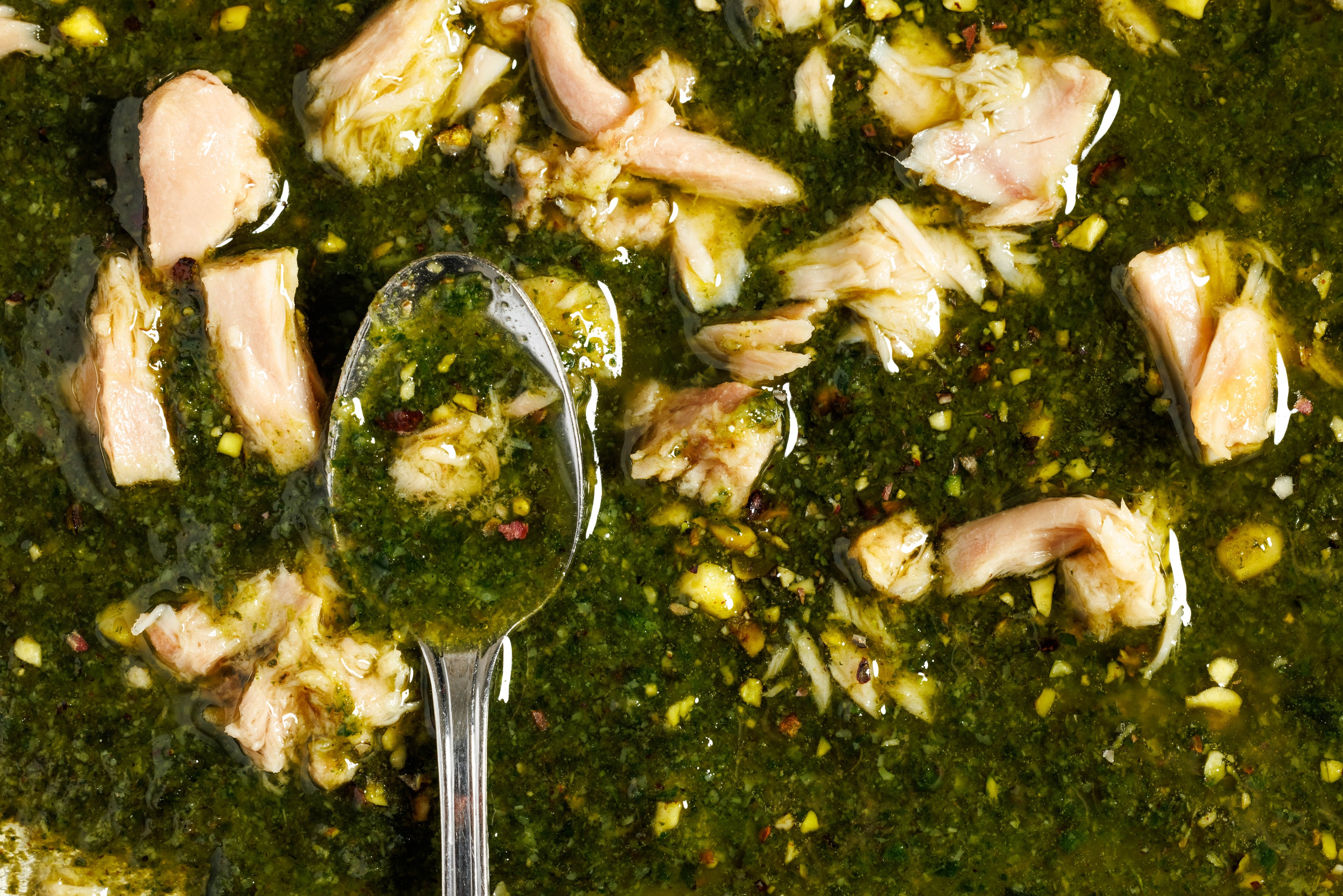 Песто з тунцем